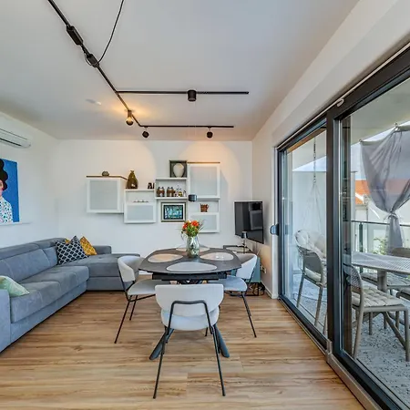 Apartament Brand New - Maestral, Strozanac Podstrana